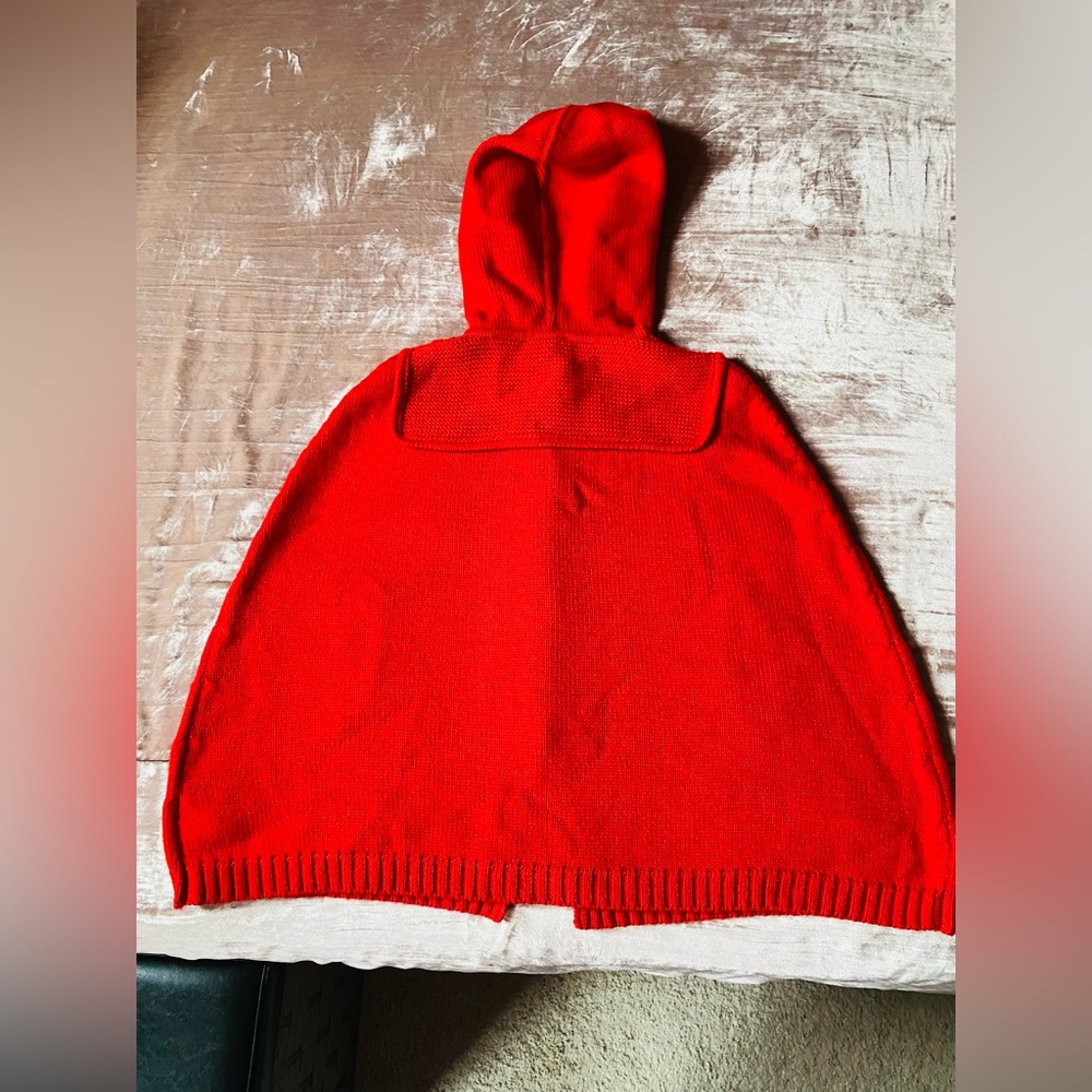 Authentic Gucci Red Girls' Knit Hooded Poncho 8 - Picture 9 of 14